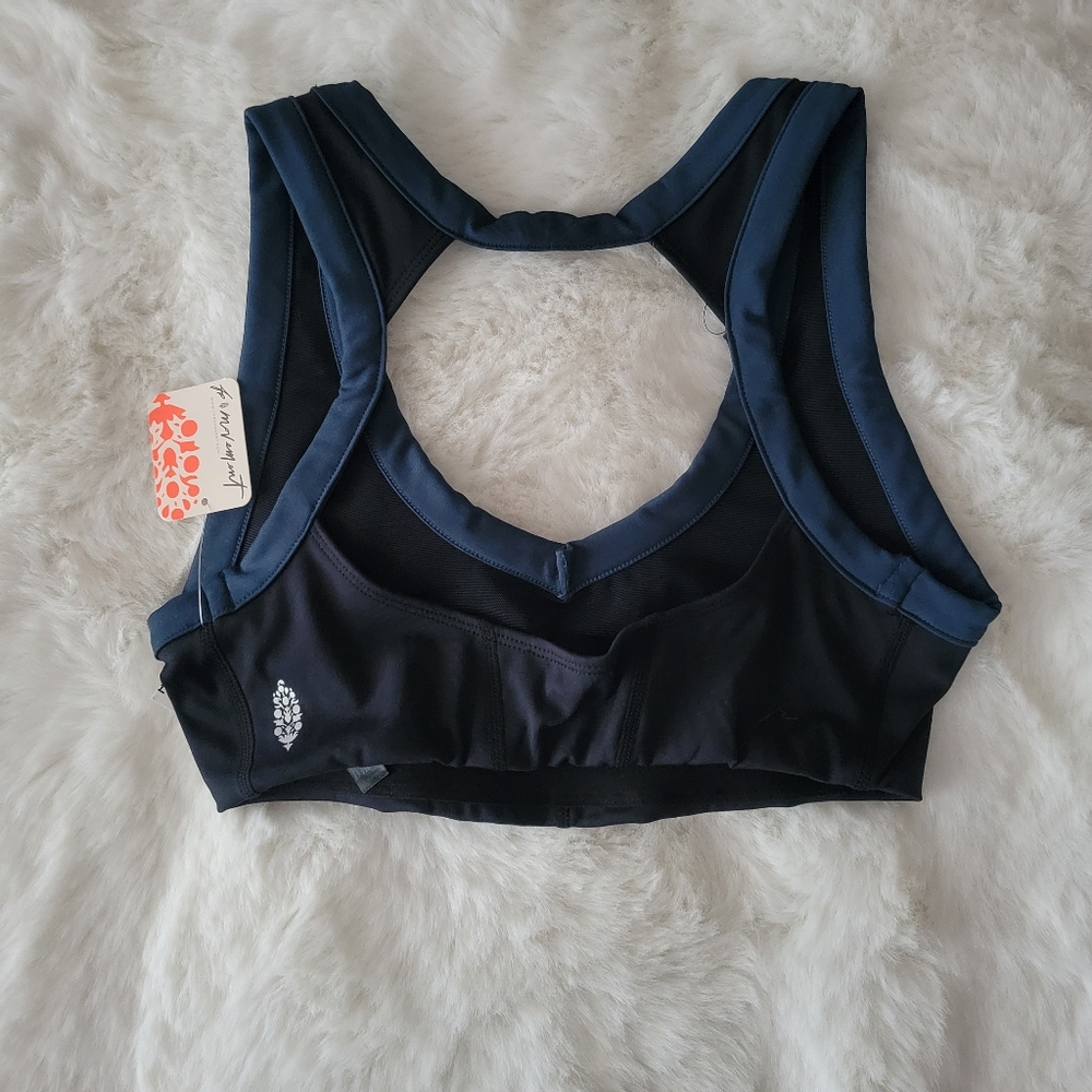 FREE PEOPLE MOVEMENT BRAND NEW SPORT BRA SIZE S - Picture 9 of 11